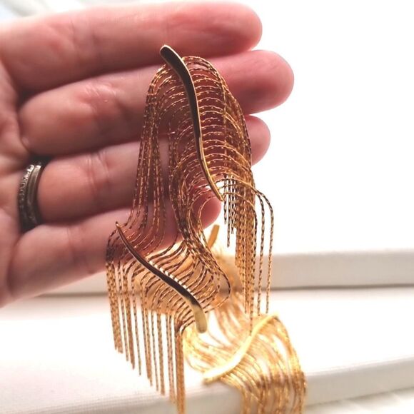 Nwt FREE PEOPLE cascading fringe gold plated earrings - Picture 6 of 12
